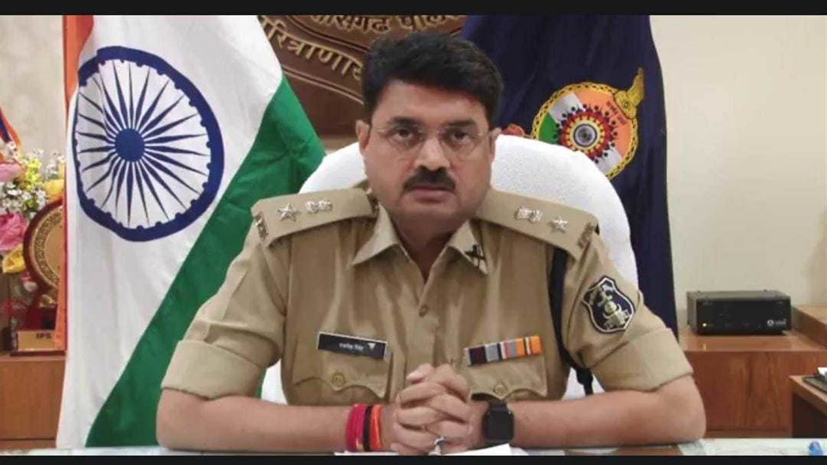 कैंपस से मोहल्लों तक चाकूबाज़ी पर पुलिस का शिकंजा – 276 चाकू जब्त, 300 केस दर्ज; न्यायालय ने भी सराहा कार्रवाई